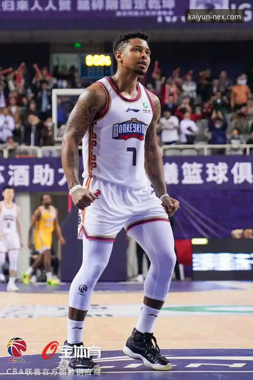 CBA焦点战复盘：皮特森38分神迹与末节悬念深度评测